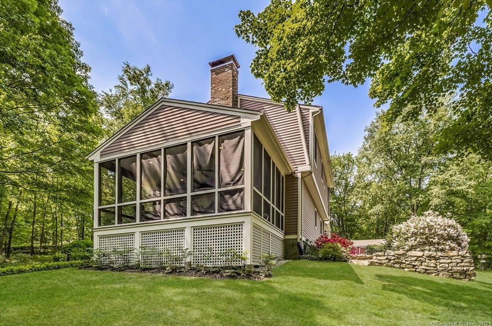 63 Bashon Hill Rd, Bozrah, CT 06334