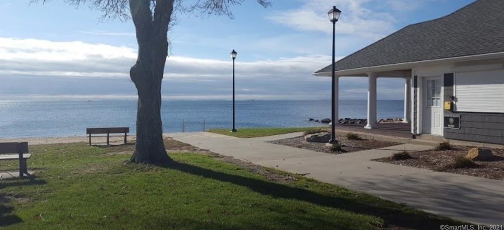 130 Coe Ave, New Haven CT 06512-4770 exterior