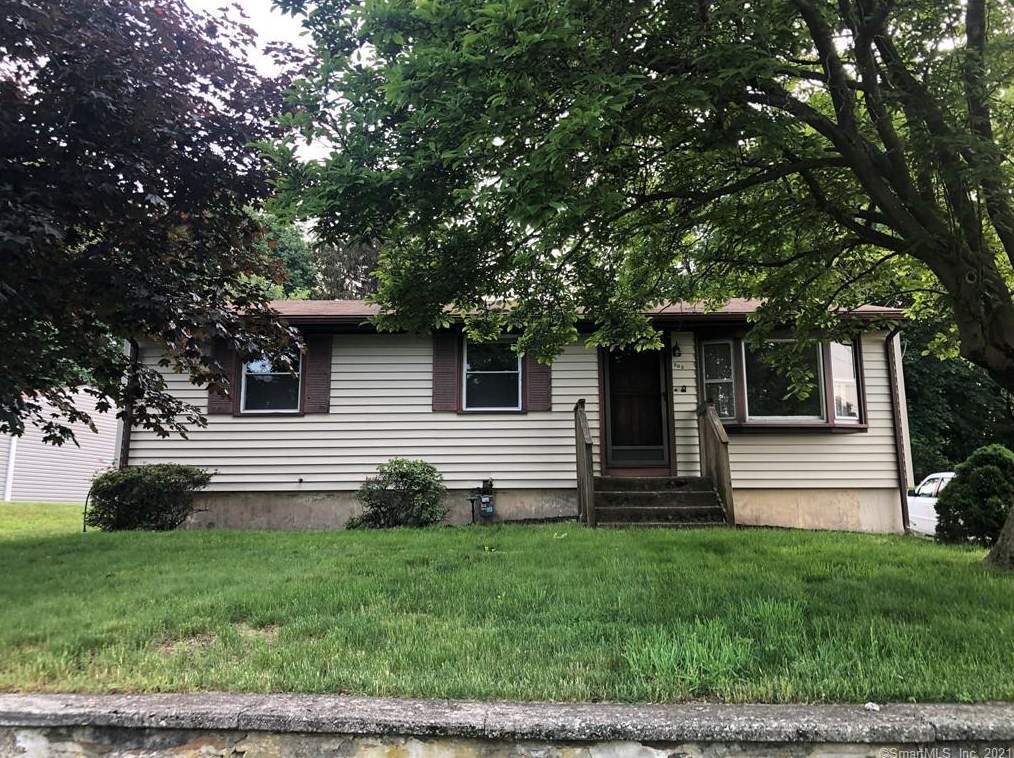 203 Prindle Ave, Ansonia, CT 06401