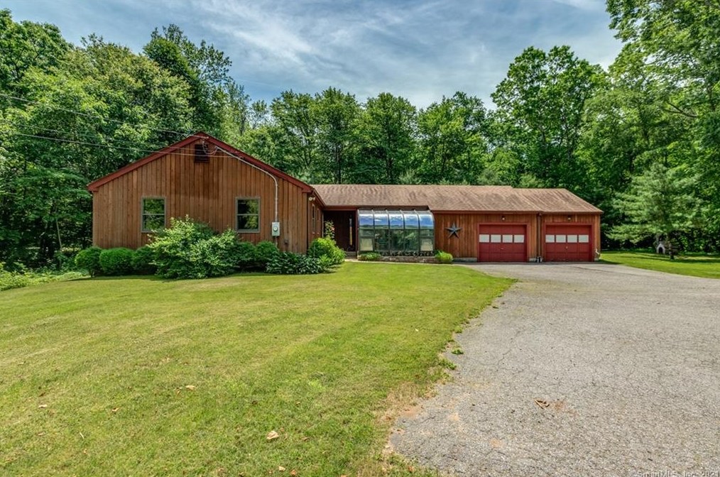 3 Oriole Rd, East Haddam, CT 06423 exterior