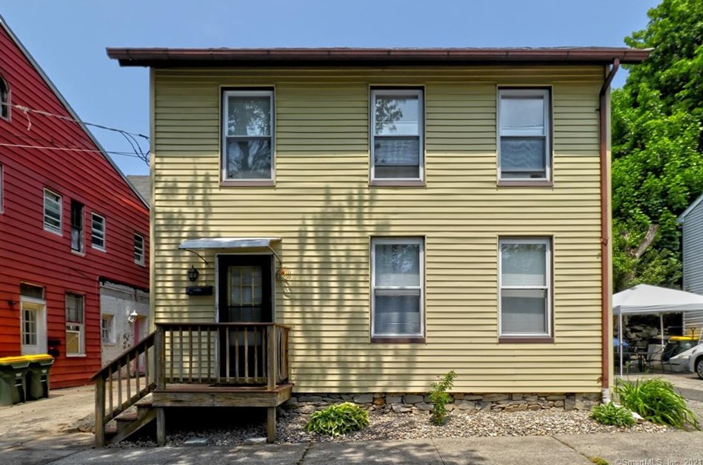 45 5th St, Ansonia, CT 06401