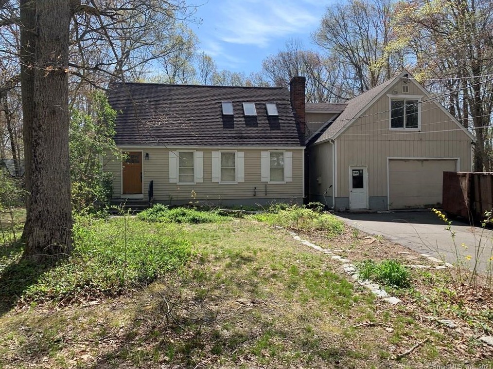 948 Killingworth Rd, Higganum, CT 06441