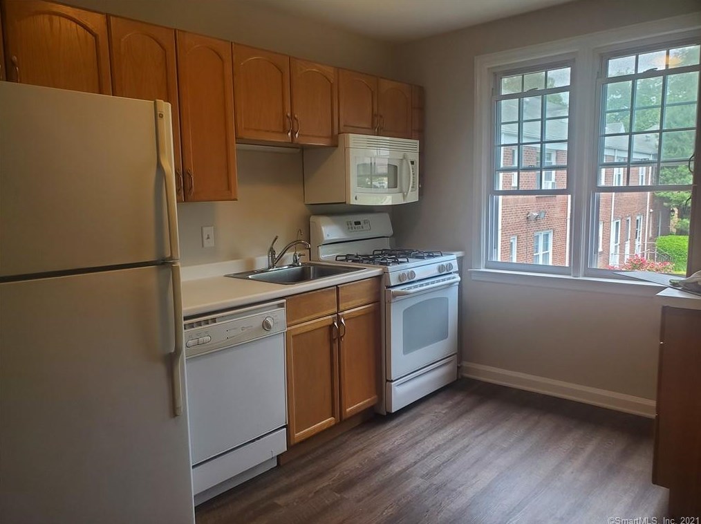2475 Summer St #3d, Stamford, CT 06905