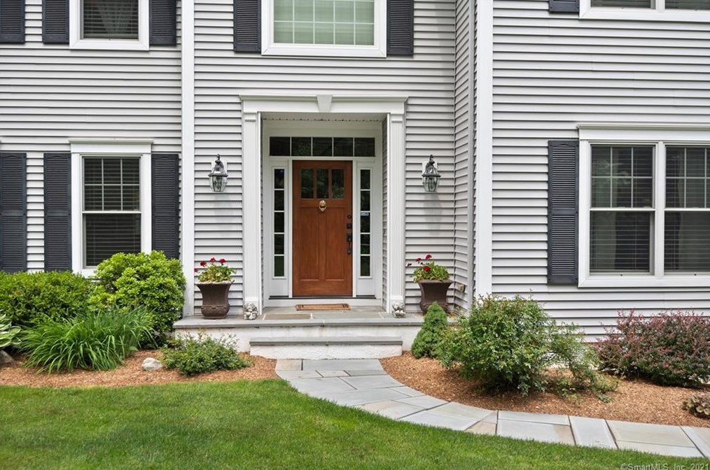 110 Ramapoo Rd, Ridgefield, CT 06877