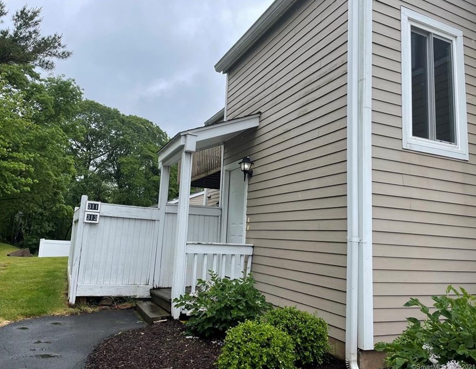 311 Walden Green Rd Unit 311, Branford, CT
