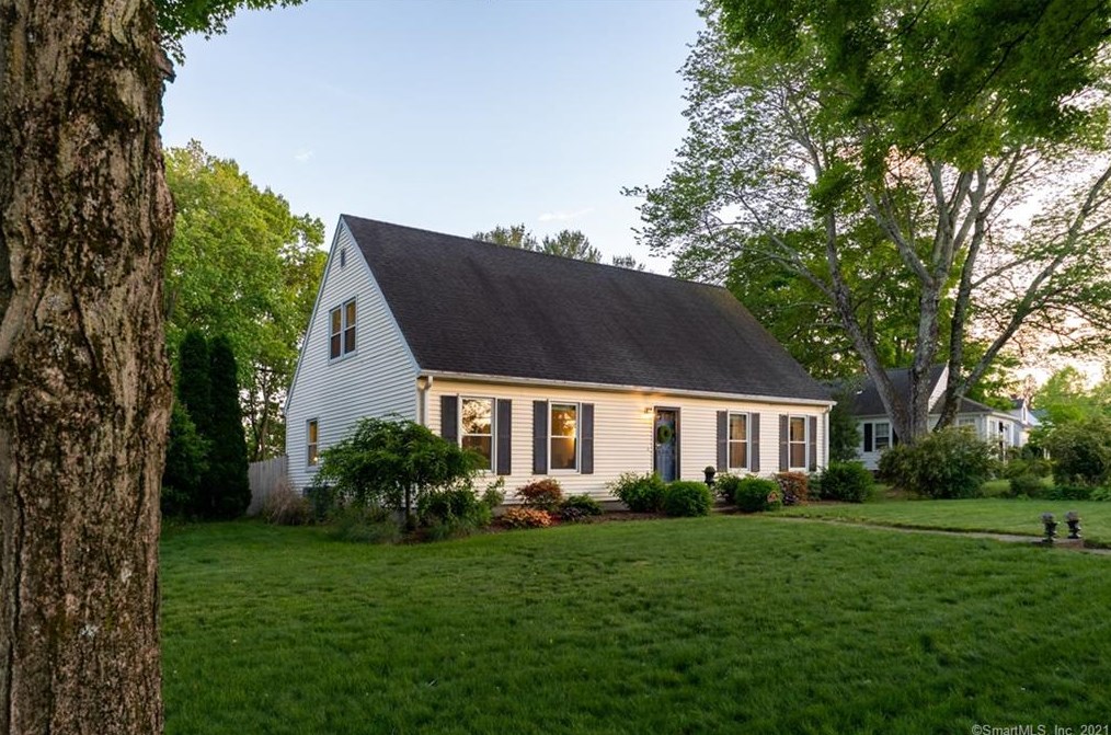 524 Griswold St, Glastonbury, CT 06033