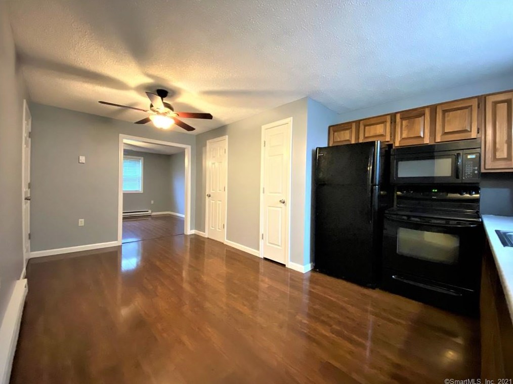 1081 New Haven Rd #3f, Union City, CT