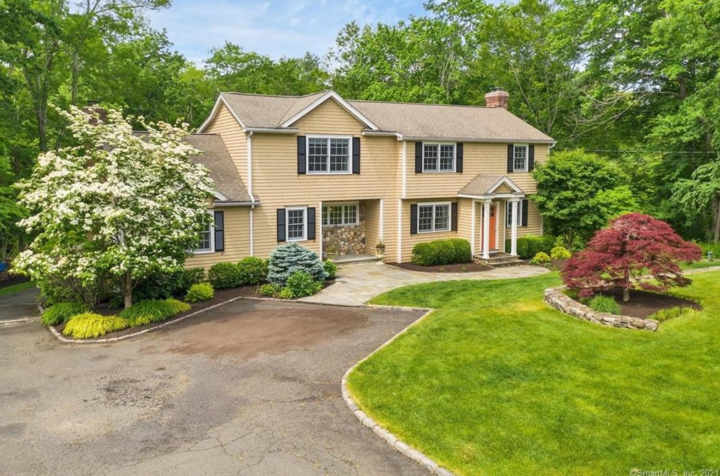 48 Bruschi Ln, Ridgefield, CT 06877