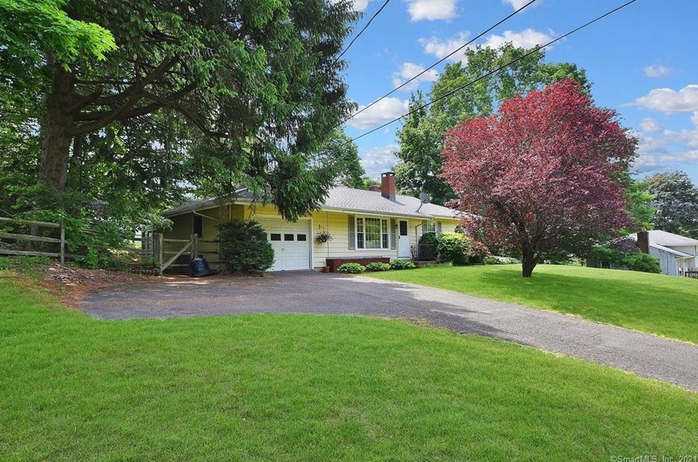 34 Way Rd, Middlefield, CT 06455
