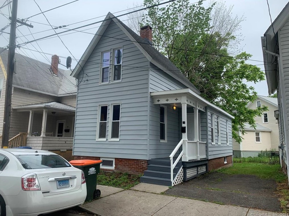 25 South Ave, Meriden, CT 06451-7621