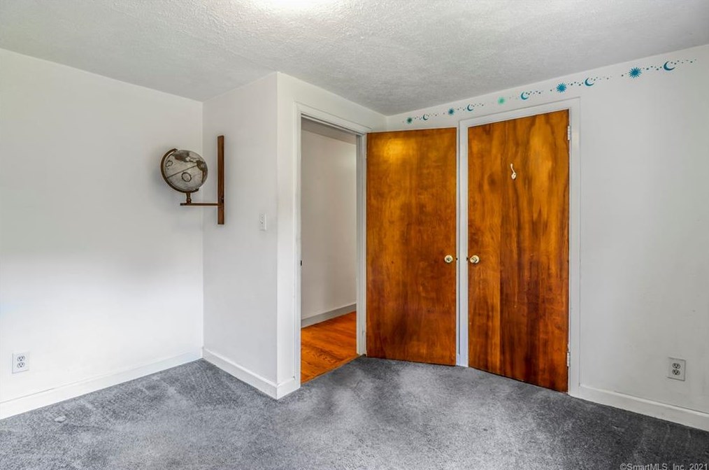 1009 Willard Ave, Hartford CT  06111-3567 exterior