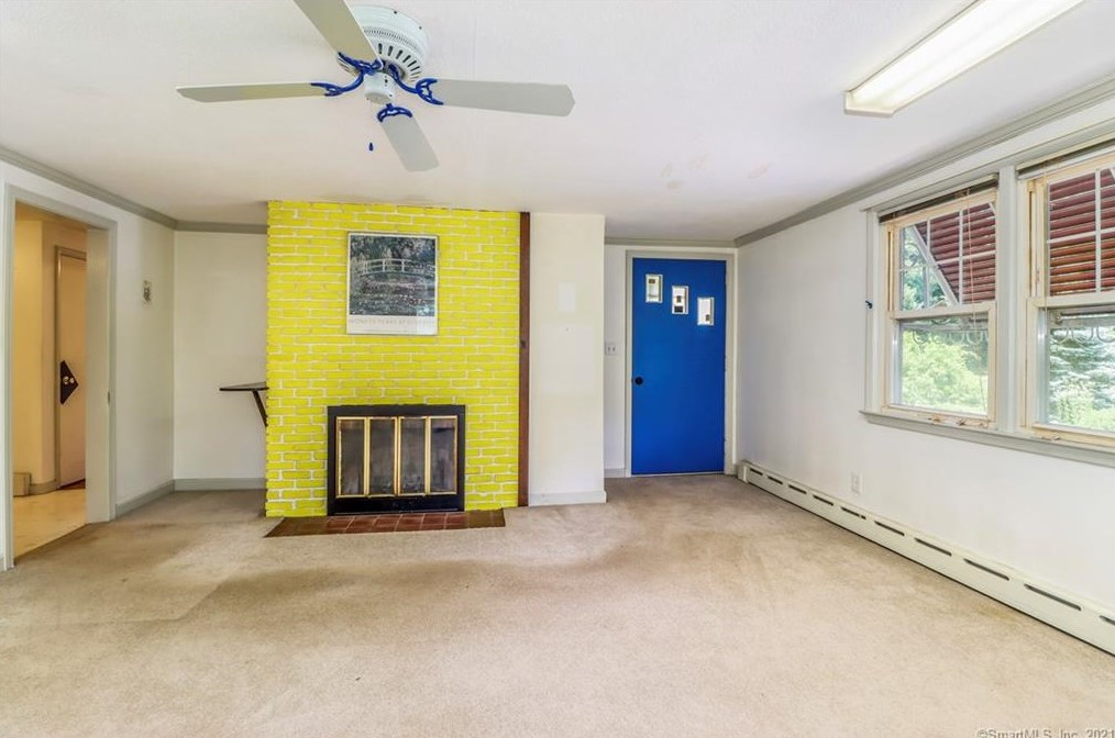 1009 Willard Ave, Hartford CT  06111-3567 exterior
