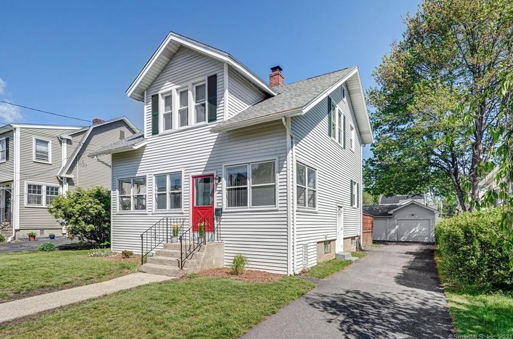 28 Flower St, Hartford CT  06105-3710 exterior