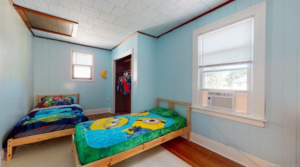 28 Flower St, Hartford CT  06105-3710 exterior