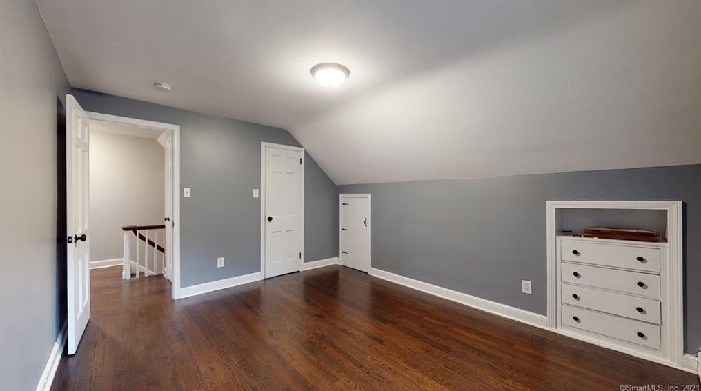 29 Lynwood Dr, Plantsville CT  06479-2036 exterior