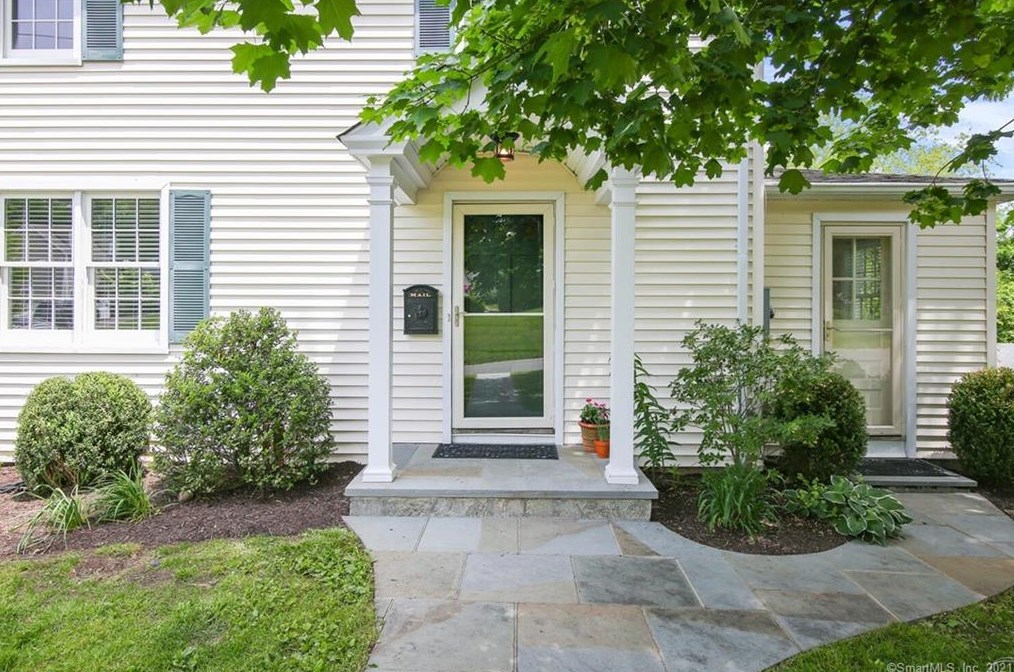 18 Island Hill Ave, Ridgefield, CT 06877