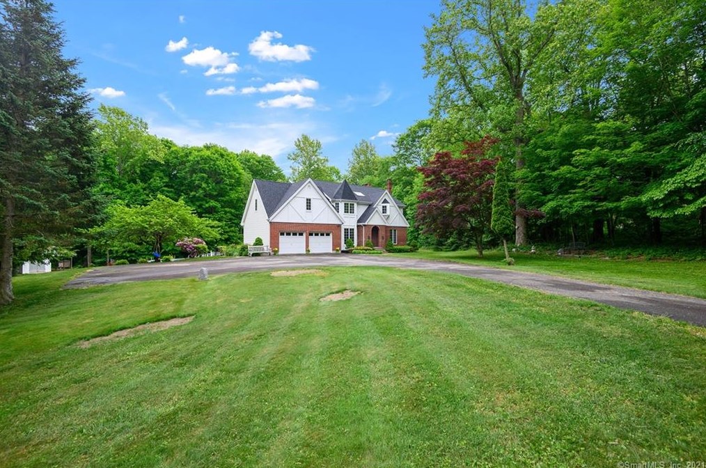 107 Roast Meat Hill Rd, Deep River, CT 06419