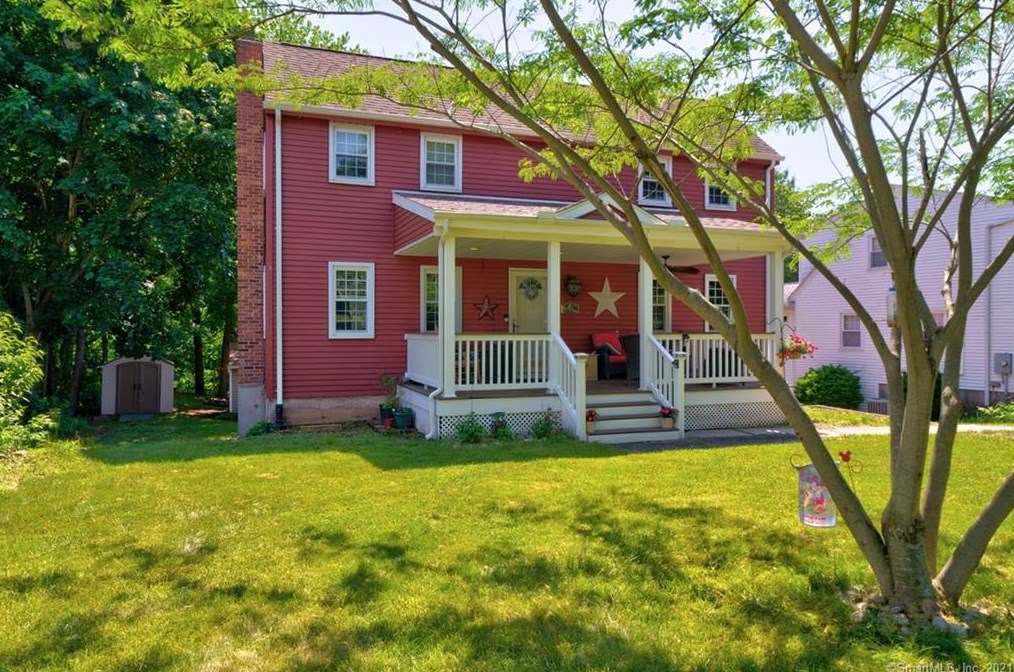 47 Mattabassett St, East Berlin, CT 06023