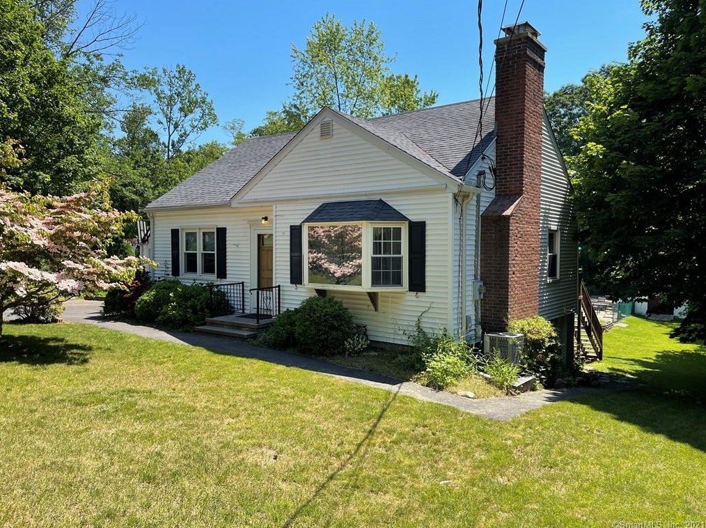 1675 Hartford Turnpike, North Haven, CT 06473