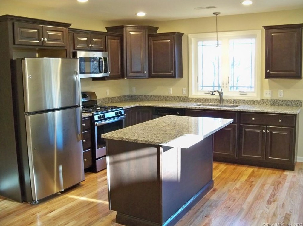 404 Main St #13, Wallingford, CT 06492