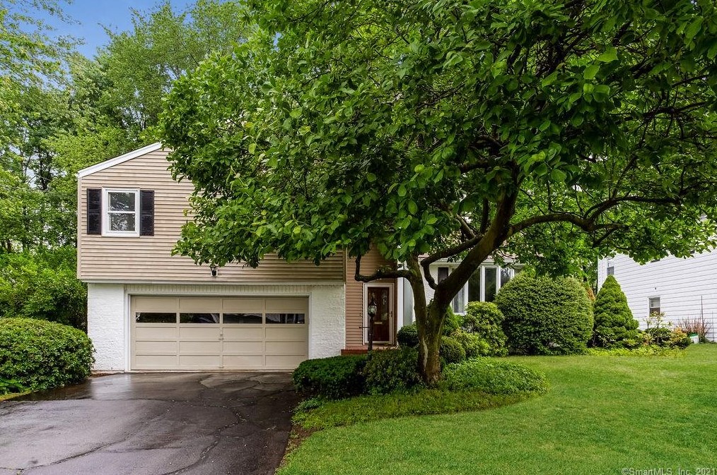 56 Magnolia Hl, Hartford, CT 06117-2024