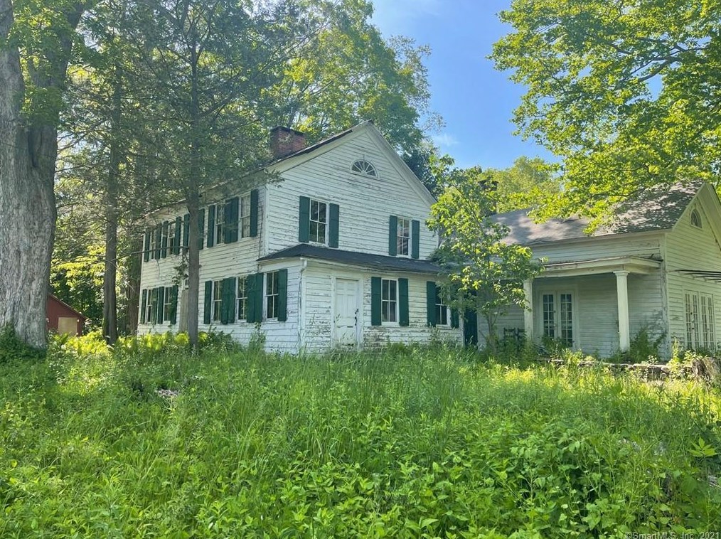 2 Webatuck Rd, Gaylordsville, CT 06755