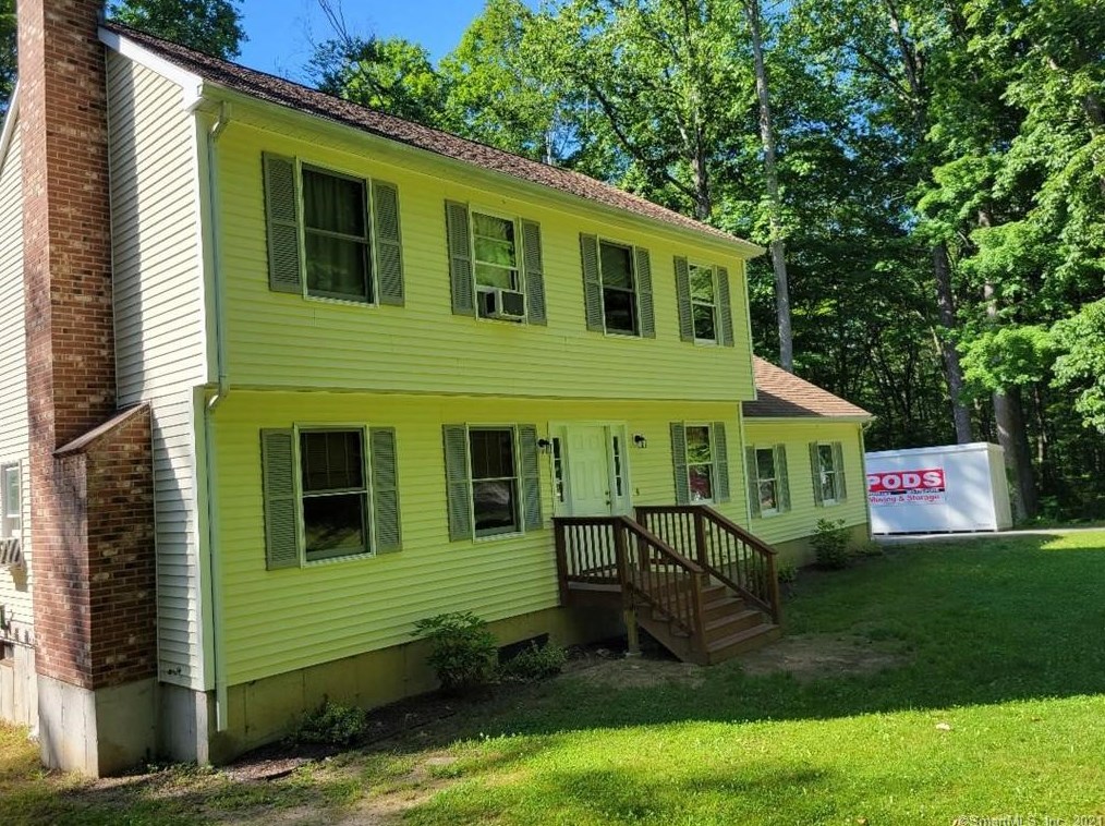 71 Stoneridge Rd, Colchester, CT 06415