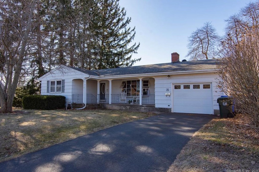 25 Clarendon Ter, Hartford, CT 06111 exterior