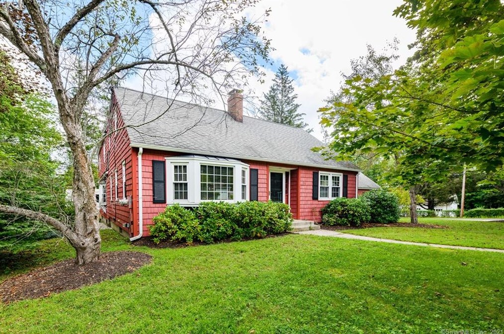109 Sunrise Dr, Torrington, CT 06790