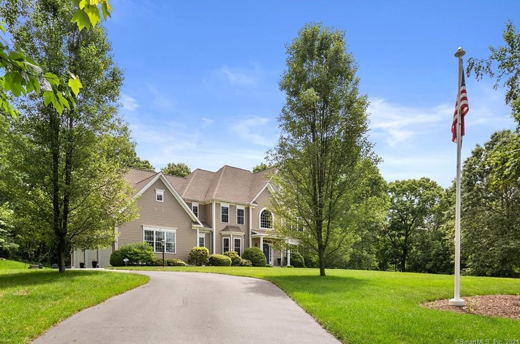 262 Windsorville Rd, Ellington, CT 06029