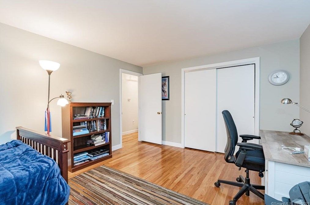 25 Tim Clark Cir, Simsbury CT  06070-1215 exterior