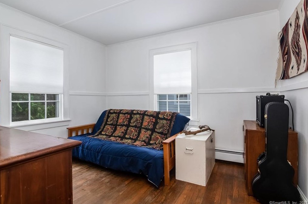 7 Harbor Ave, Madison CT  06443-2824 exterior