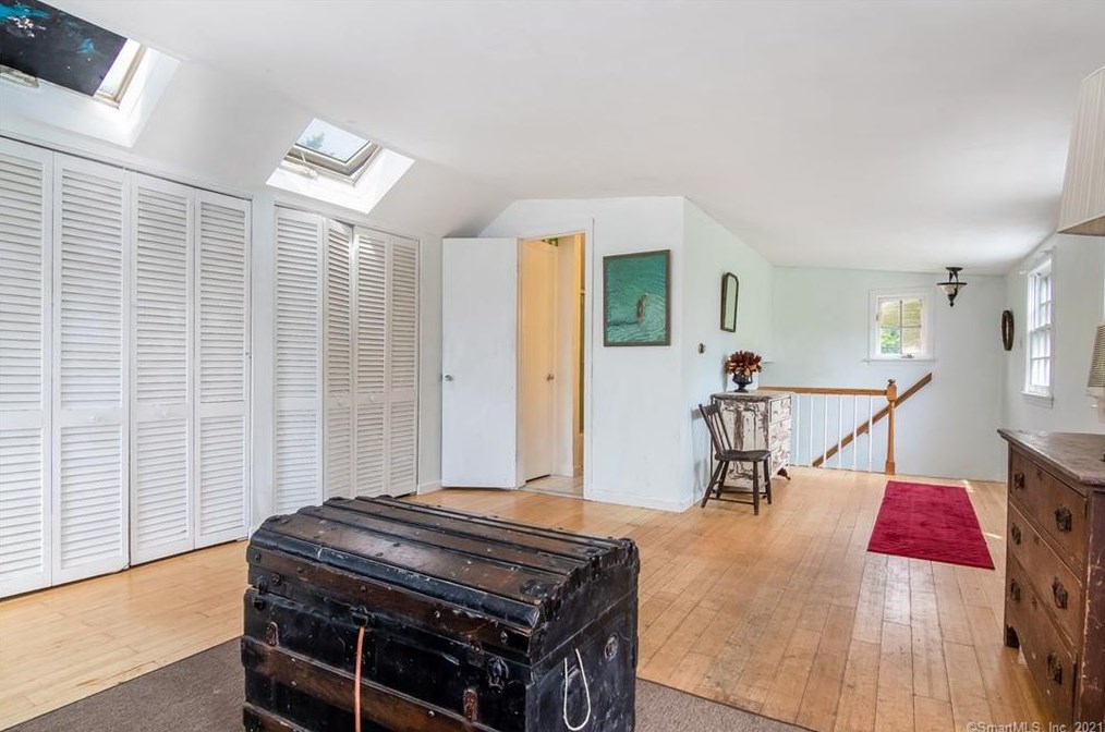 7 Harbor Ave, Madison CT  06443-2824 exterior