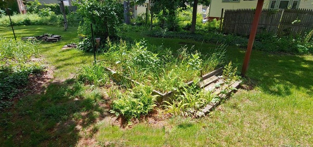 53 Poquonock Ave, Windsor, CT 06095