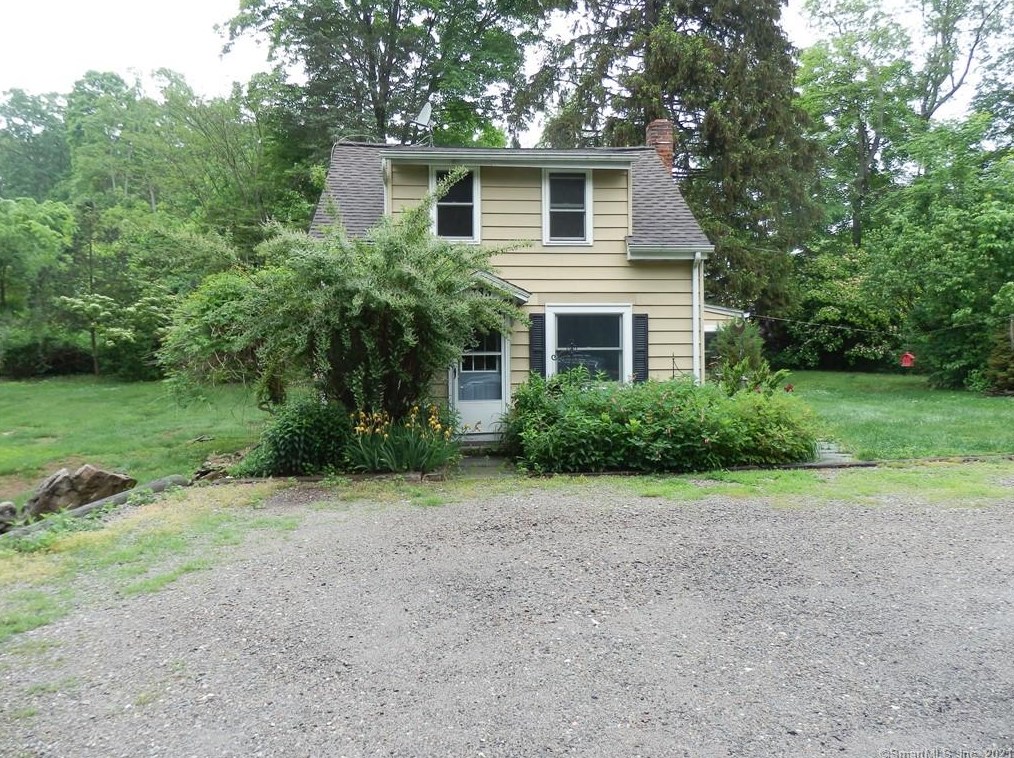 383 Main St, Upper Stepney, CT 06468