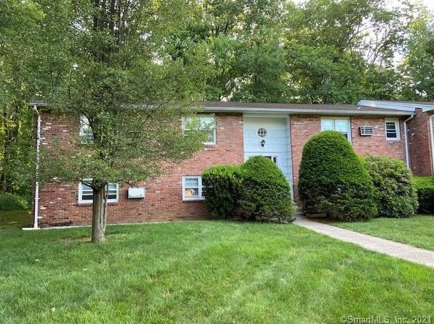 1123 Waterbury Rd #1b, Cheshire, CT 06410