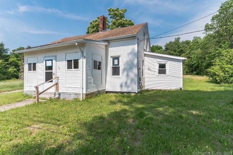 139 Pineville Rd, Killingly, CT 06241
