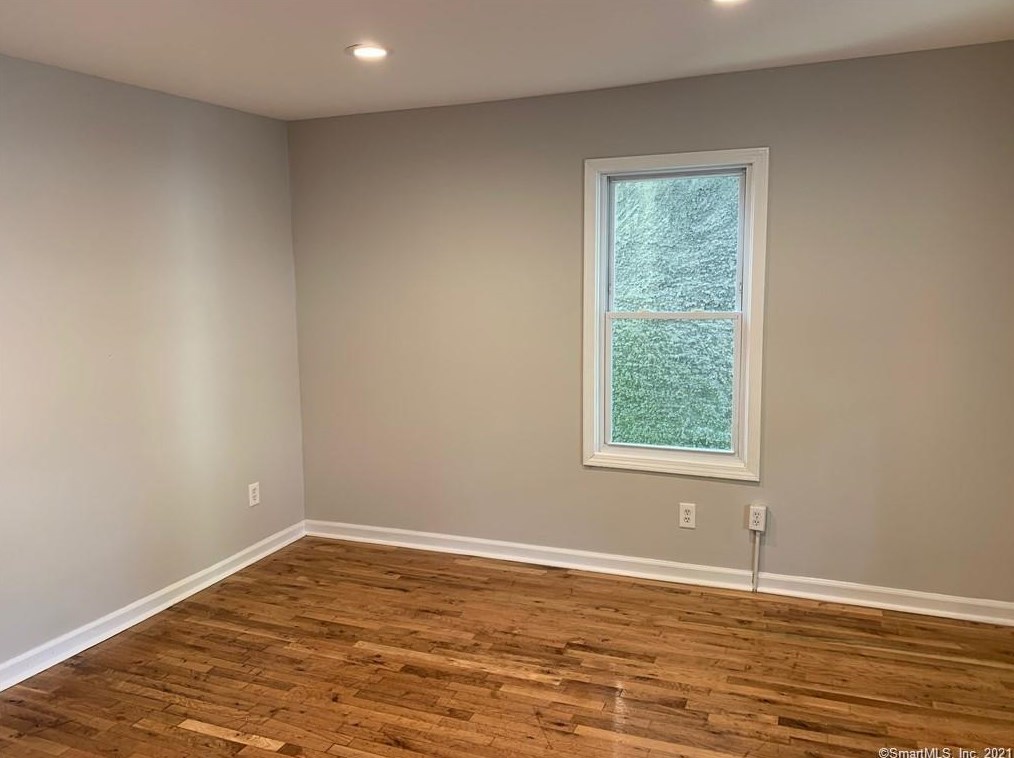 19 Long Hill Ave #1st Floor, Huntington, CT 06484