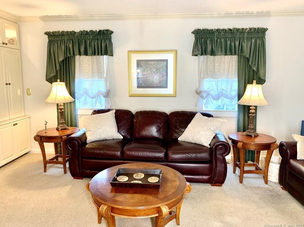 71 Summit Commons #71, Derby, CT 06418
