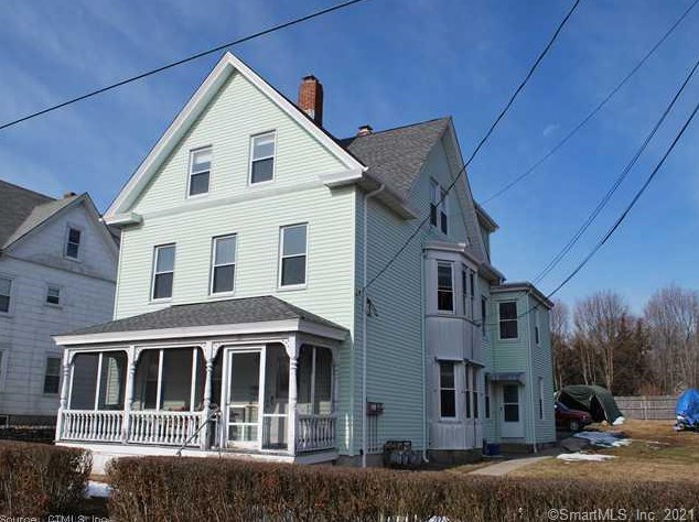 21 Stanton St #2, Pawcatuck, CT 06379