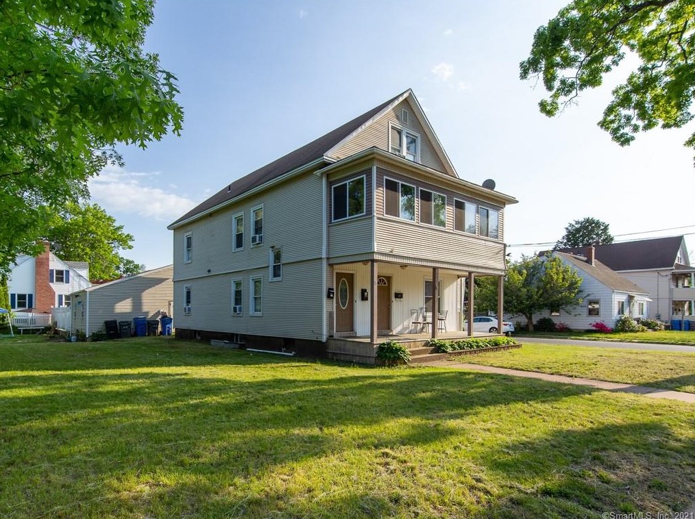 28 Hollister St, Manchester, CT 06042