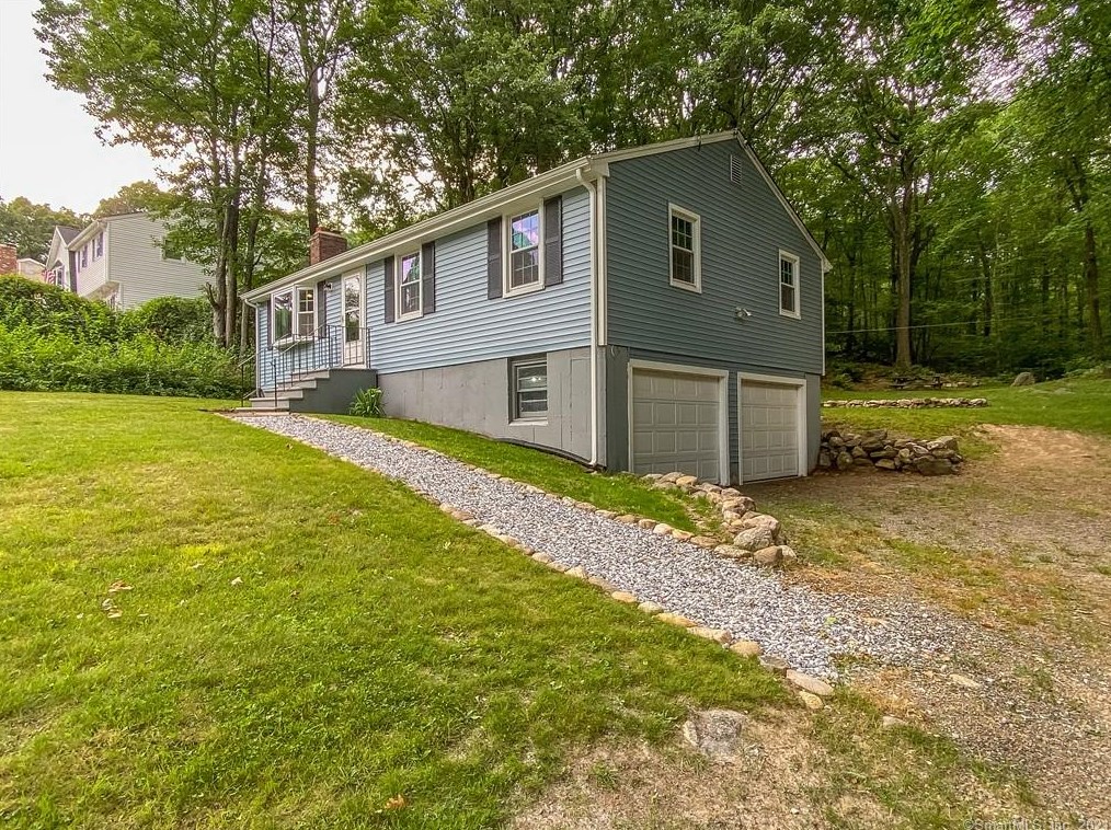 66 Wilson Rd, Waterbury, CT 06716