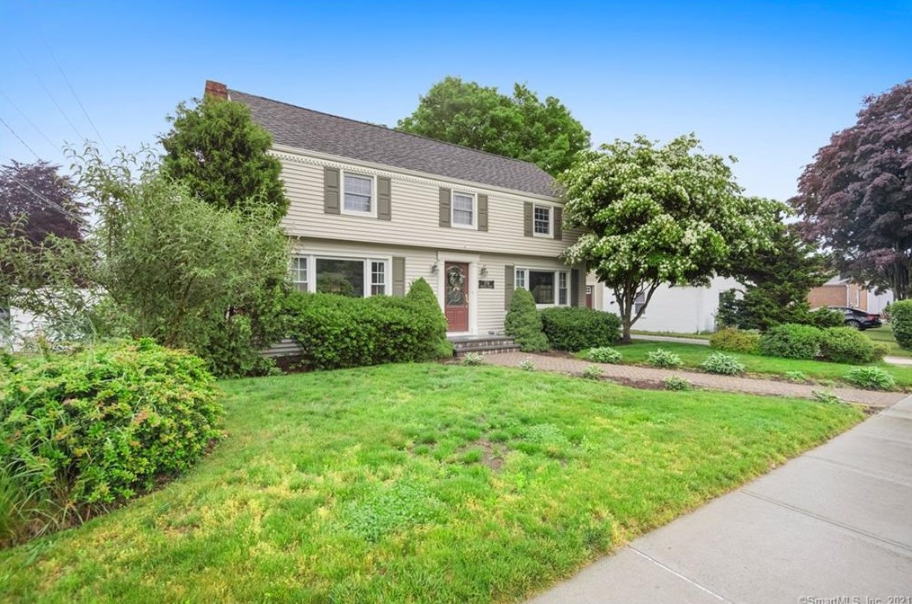 774 Montauk Ave, United States Coast Guard Ac, CT 06320