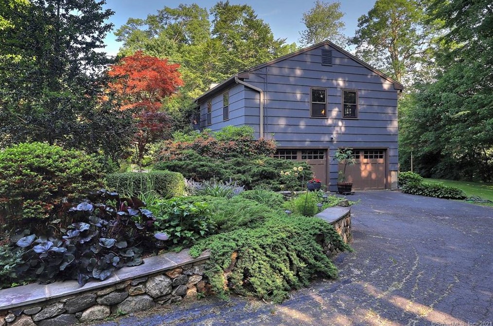 50 Saley Rd, Milford, CT 06460