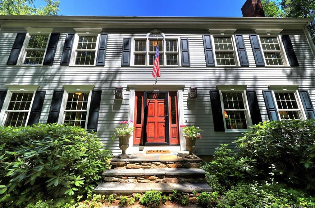 467 Nortontown Rd, Guilford, CT 06437