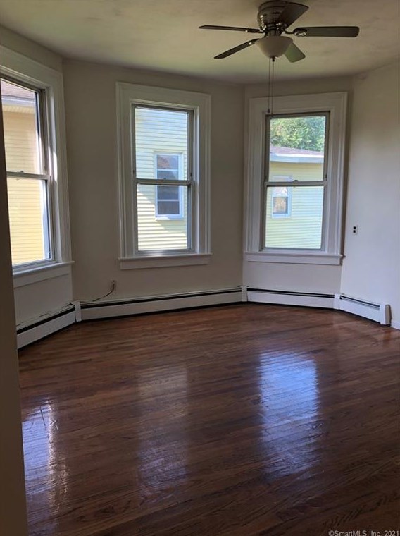 23 Linsley Ave, Meriden CT  06451-4010 exterior