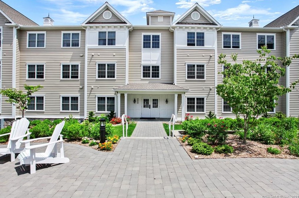 77 Sunset Ln #224, Ridgefield, CT 06877