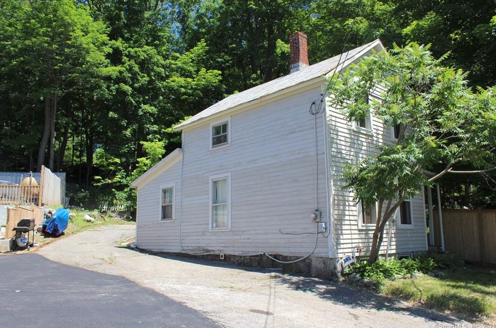 35 Rock St, Winsted CT  06098-1510 exterior