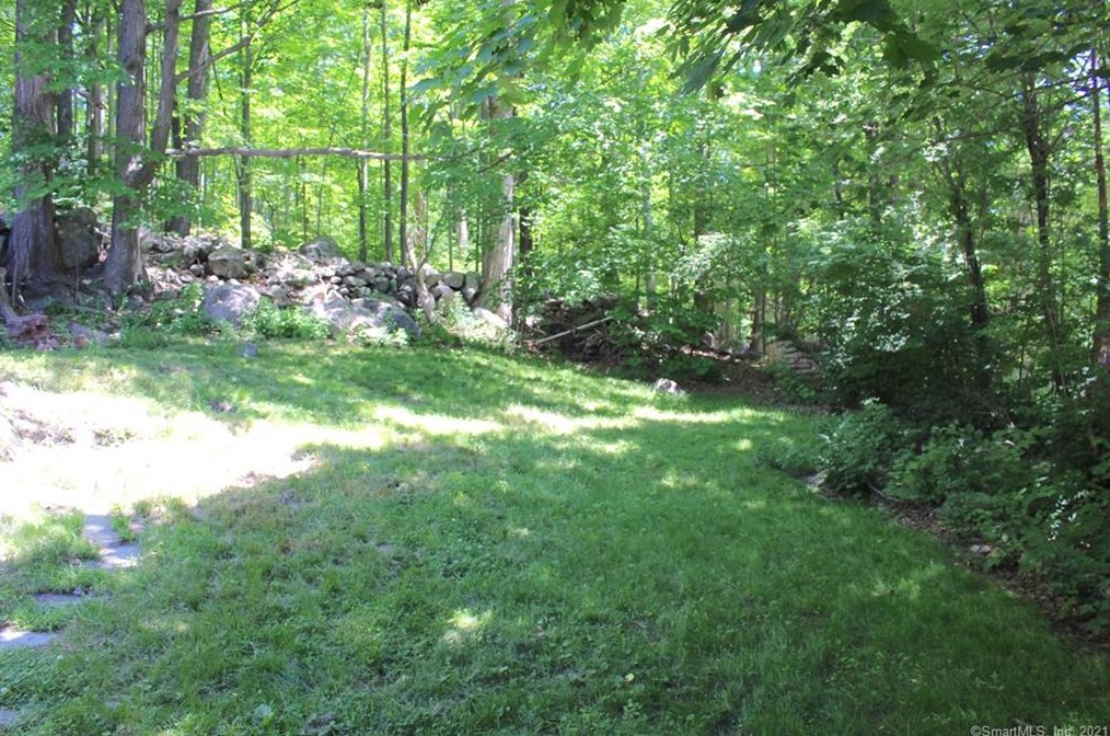 35 Rock St, Winsted CT  06098-1510 exterior