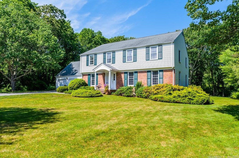 48 Coult Ln, Lyme, CT 06371